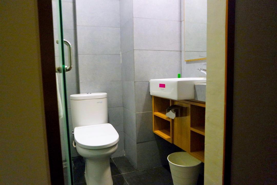 Maple Hotel Grogol Jakarta Extérieur photo